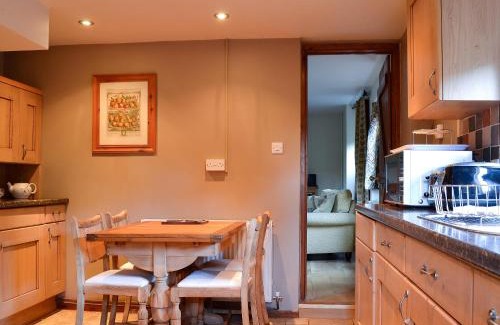 Stroud House | The Cot
