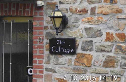 Montenau House | The Cottage and The Loft