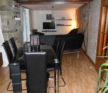 Montenau House | The Cottage and The Loft