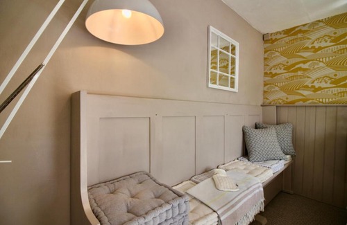Leiston House | The Cottage at Barkwith House