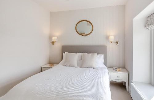 West Lydford House | The Cottage At Brook Farm