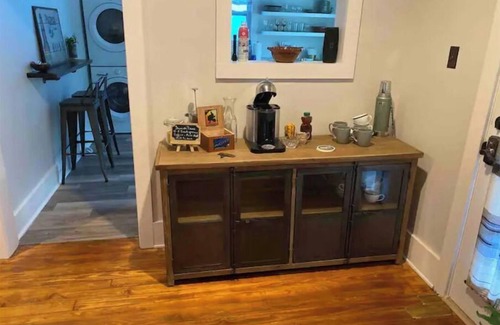 Lincolnville Cottage | The Cottage at Kings Ferry Cottage - The Place to Be!