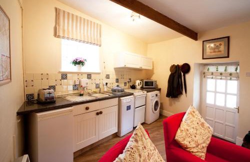 Bath Bed & Breakfast | The Cottage at Weston Lawn