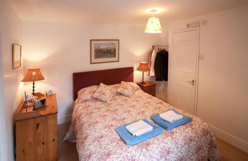 Bath Bed & Breakfast | The Cottage at Weston Lawn