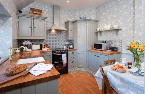 Cornhill on Tweed Cottage | THE COTTAGE, Branxton - sleeps 2 guests in 1 bedroom