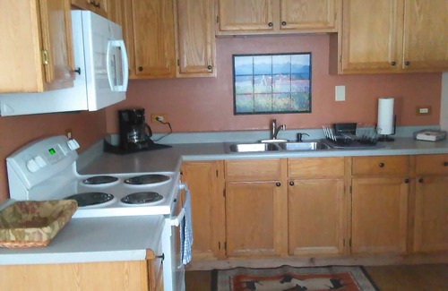 Somers Cottage | The Cottage Gateway to Glacier Park Walk to Flathead LknMonthly Rates Negotiated
