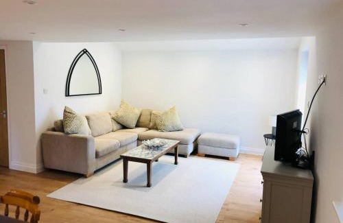 Halstead House | The Cottage