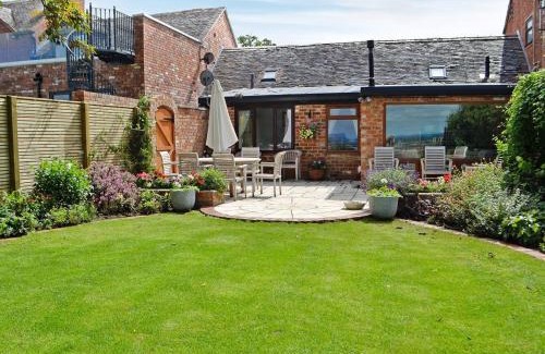 Cheltenham House | The Cottage