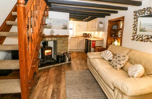 Marianglas House | The Cottage