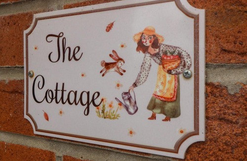 Llanfairpwllgwyngyll House | The Cottage at Ty Newydd