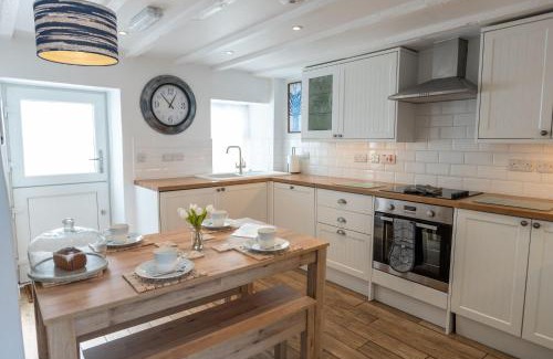 Moelfre House | The Cottage