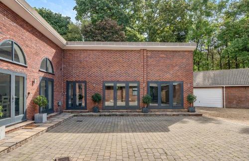 Wimborne House | The Cottage