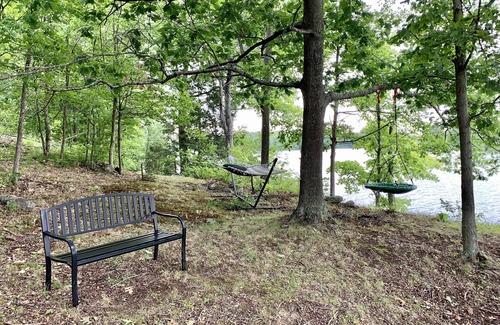 Frontenac Cottage | The Cottage Getaway on Cranberry Lake