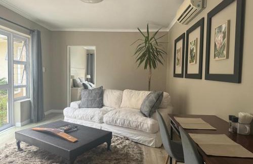 Bergvliet Apartment | The Cottage on Alphen