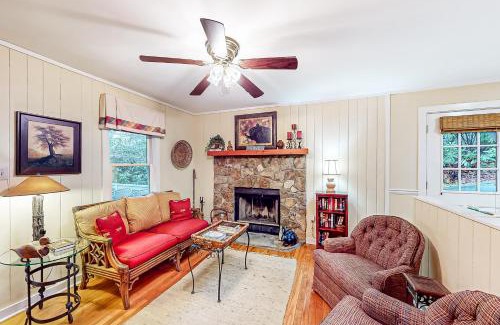 Mirror Lake House | The Cottage on Chowan