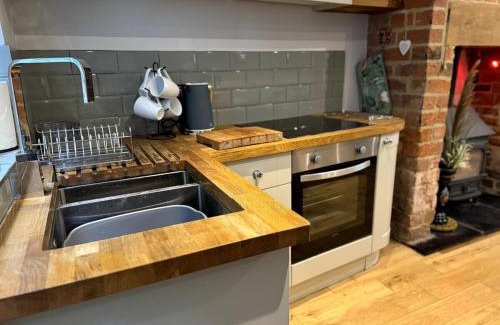 Ludwel House | The Cottage, Upper Linney, Ludlow