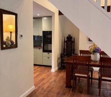 Ballykelly House | The Cottage, Walworth Demesne