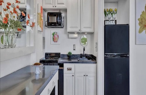 Indian Wells Cottage | The Cottagen