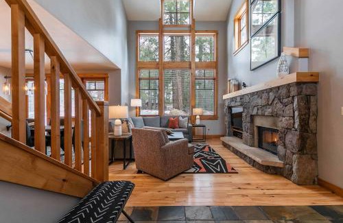 Truckee House | The Cottages - Golf, Pool, Play - 3-Bedroom
