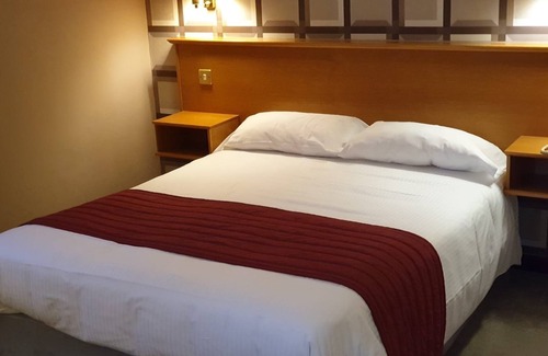 Carnforth Hotel | The County Lodge