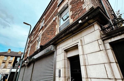 Liverpool Apartment | The County Staycation