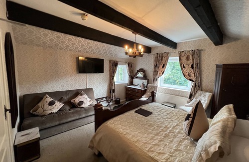 Betws-Y-Coed House | The Courthouse
