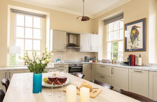 Holworth House | The Courtyard House