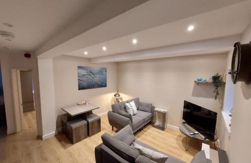 Criccieth House | The Cove