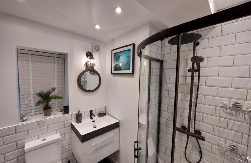 Criccieth House | The Cove