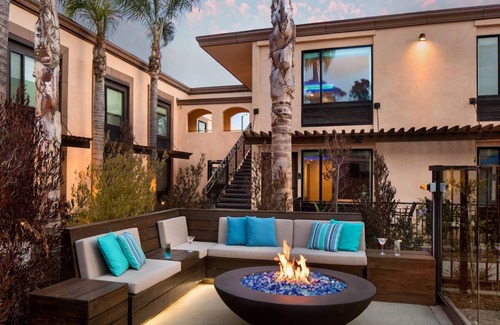 Harbor Hotel | The Cove Hotel, One Bedroom Suite | Poolside Cabanas, Wave Lounge & More