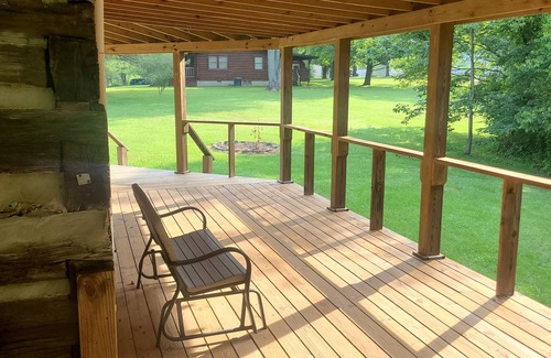 Taswell Cabin | The Cove TOKA Cabin.30 seconds from Patoka Lake.Sleeps 10