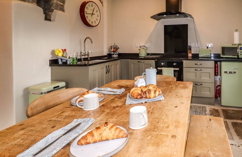 Holmfirth Cottage | The Cow Shed