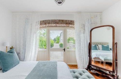 Narberth House | The Cow Shed Luxury Barn Moments From Narberth