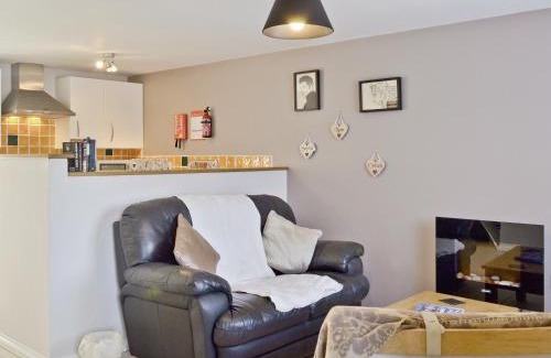 Aberaeron House | The Cow Shed - Or5