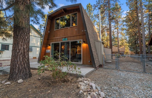 Boulder Bay Cabin | The Cozy Bear Cabin