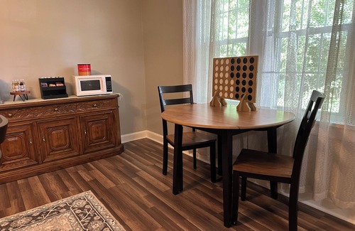 Canton House | The Cozy Cottage welcomes you!