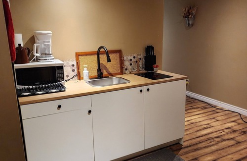 Ingersoll Apartment | The Cozy Den