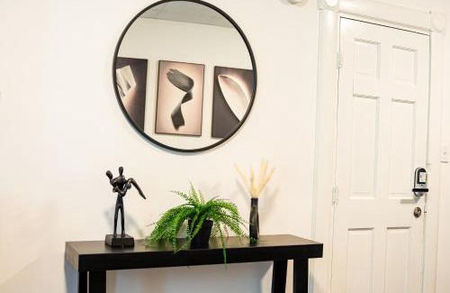 Reading Apartment | The Cozy Grey Haven Home - 1st floor