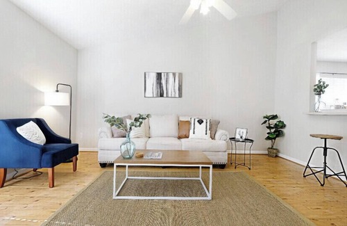 Martinez Condo | The Cozy | Hearth 2 BR Condo