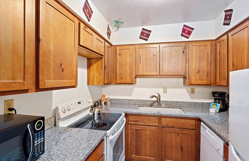 Northeast Santa Fe Hotel | The Cozy Hideaway You're Looking For In Santa Fe @ Fort Marcy