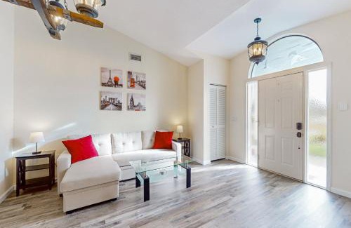 Gulf Cove House | The Cozy House