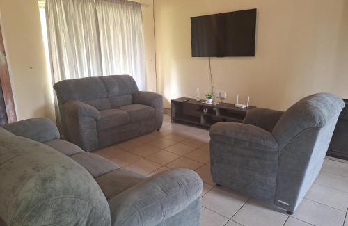 Piet Retief Villa | The Cozy Nook