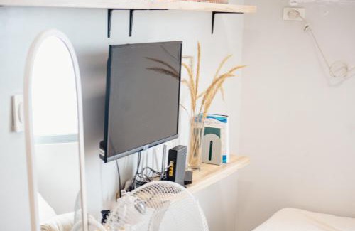 Santo Cristo Apartment | The Cozy Pad by JVR Property FInds