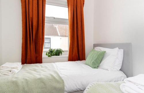 Guisborough House | The Cozy Terrace