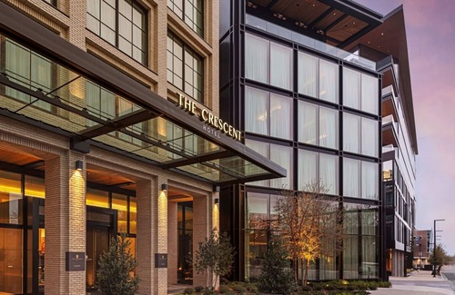 Fort Worth Cultural District Hotel | The Crescent Hotel | Deluxe King Room | Elegant Decor Near Science & History