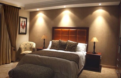 Pinelands House | The Crescent