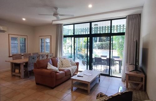 Byron Bay Apartment | The Crest Byron Bay