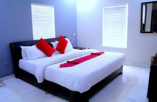 Port Harcourt Hotel | The Crib Art Hotel