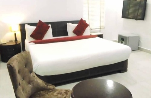 Port Harcourt Hotel | The Crib Art Hotel