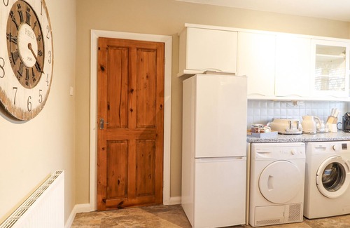 Penrhyn Bay Cottage | THE CRIB, pet friendly, character holiday cottage in Penrhyn Bay